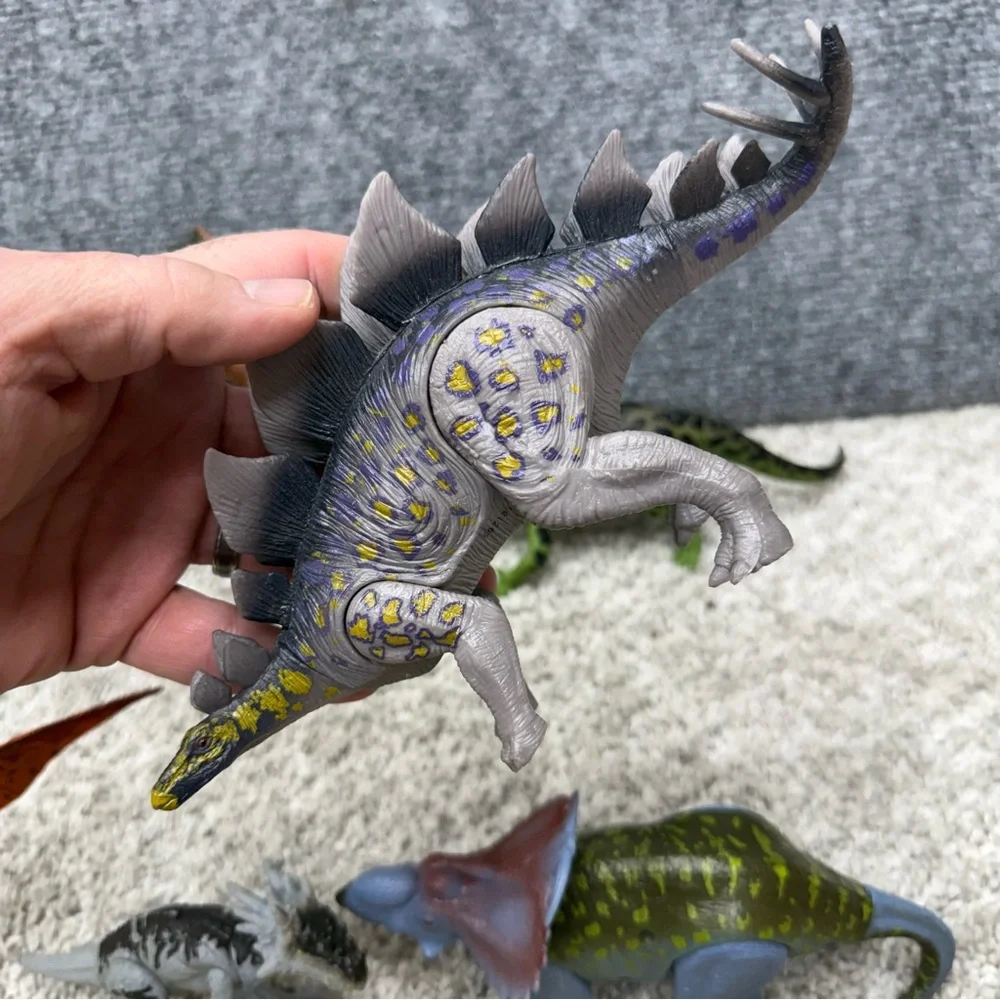Toy Dinosaur figures huge lot articulating limbs‎